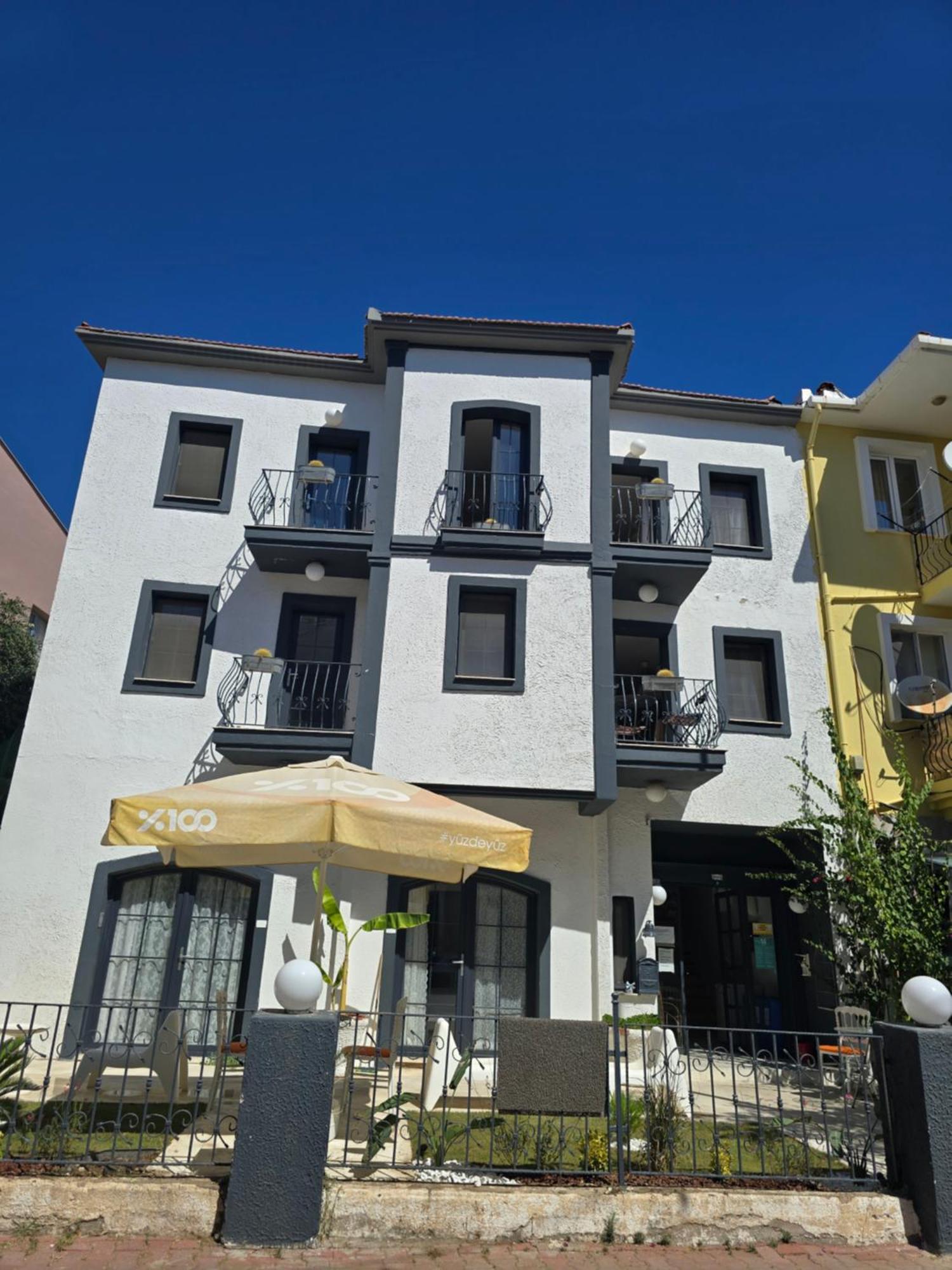 Marina Sahil Hotel Çeşme Exterior foto